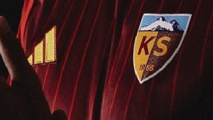 Kayserispor, 3 saat içerisinde 8 transferi birden açıkladı