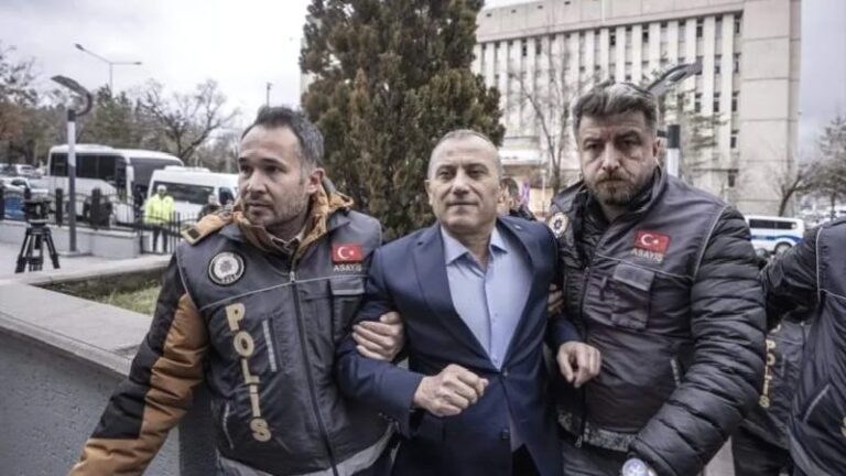 Tutuklu Eski Vali Sonel hakkında “komplo” iddiası: Dönemin Adıyaman Valisi Çuhadar’ı hedef almış, görevden alınması için uğraşmış