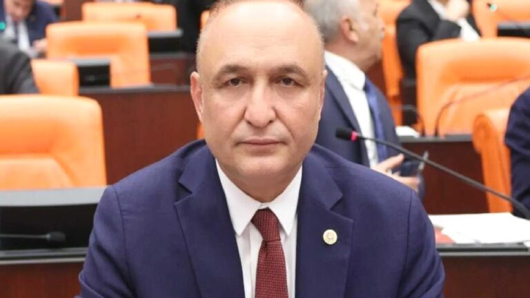 Yeni Parti’den bıçaklı saldırıya uğrayan Melih Meriç’e ziyaret: Sağlık durumuna ilişkin açıklama