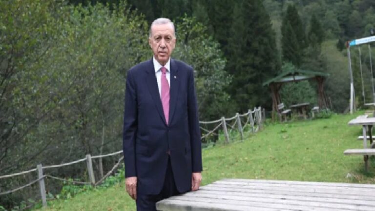 Cumhurbaşkanı Erdoğan’dan 12 Eylül mesajı: Kalkınma yolculuklarımızın darbelerle sekteye uğratılmasına bir daha izin vermeyeceğiz