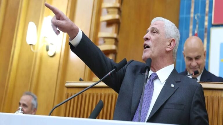 Dervişoğlu: Utanmazlar ittifakı, şimdi de İmralı’da inşaat yapıyormuş!