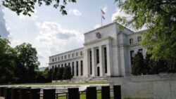 Fed Bej Kitap: ABD’de ekonomik faaliyetler “ılımlı” arttı