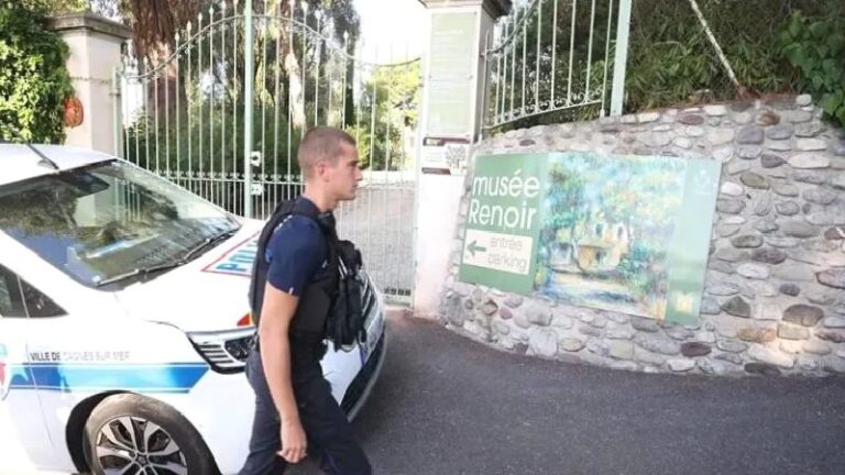 Fransa’daki Renoir Müzesi’nde soygun: Hırsızlar iki tabloyla kaçtı