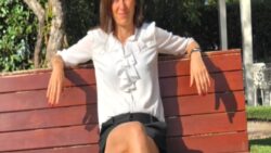İtalyan siyasetçiler neden mini etekli fotoğraf paylaşıyor?