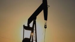 Petrol, Hürmüz Boğazı’nda arz endişeleriyle yükselişini sürdürdü