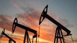Petrol saldırılar ve arz endişeleriyle sert yükseldi