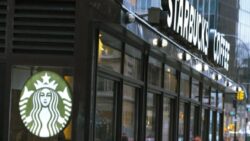 Starbucks, Kuzey Amerika’da 250 mağazasını kapatacak