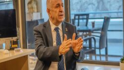 Ümit Özdağ: Bu ülkenin öğrencilerine asgari ücret seviyesinde burs verebilecek şekilde yönetilmeye ihtiyacı var