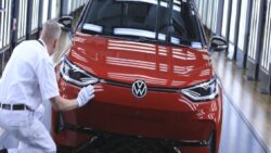 Volkswagen 50 bin çalışanını daha işten çıkarıyor