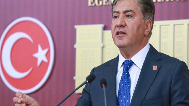 Yeni Parti Grup Başkanvekili Murat Emir’den Mansur Yavaş açıklaması: 86 milyonun onur duyduğu belediye başkanımızdır